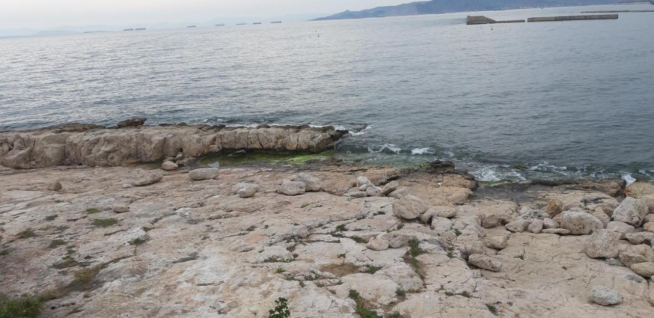 Athens Riviera Apt With Seaview, 15' To Acropolis Екстер'єр фото